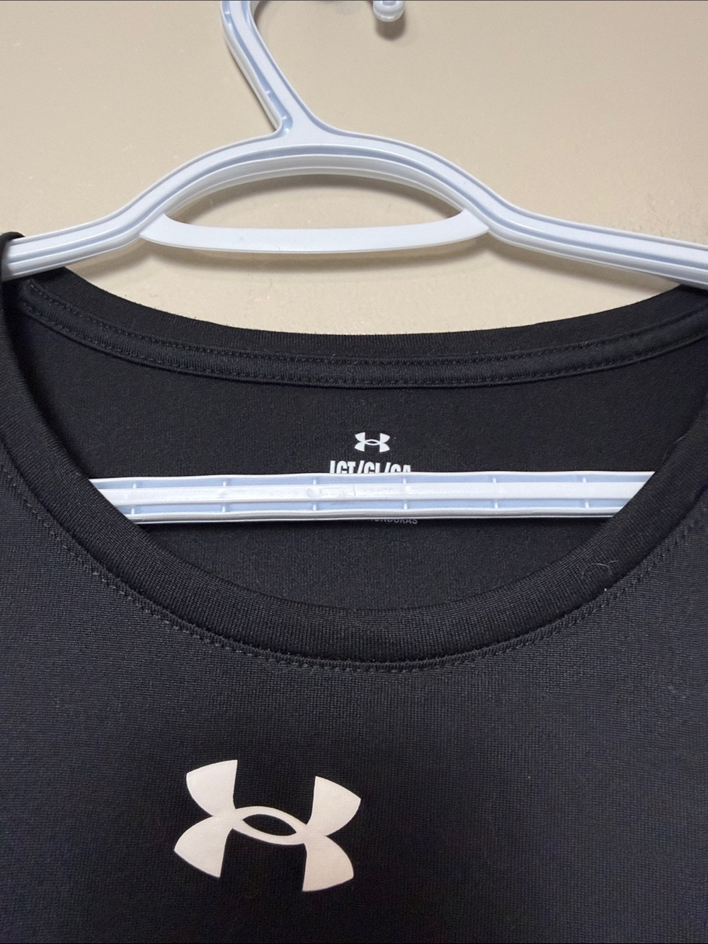 Under Armour Black Men's Short-Sleeve Performance Tee size L - Picture 2 of 5